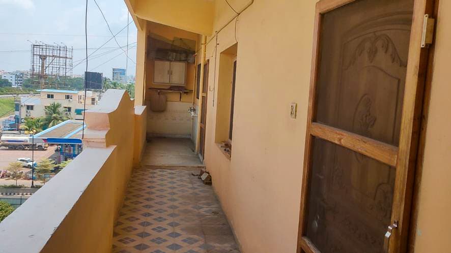 Property Photos 8