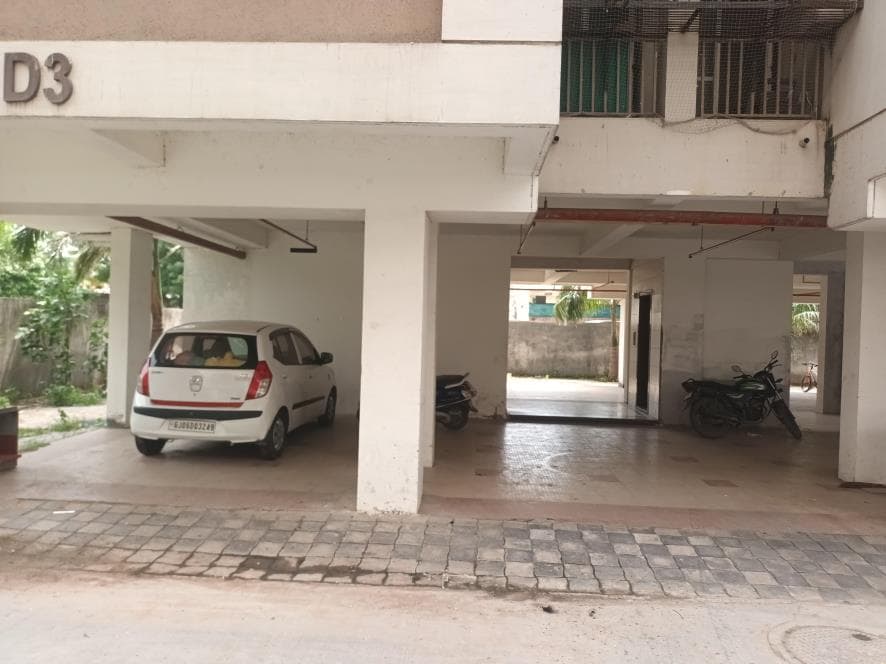 Property Photos 5