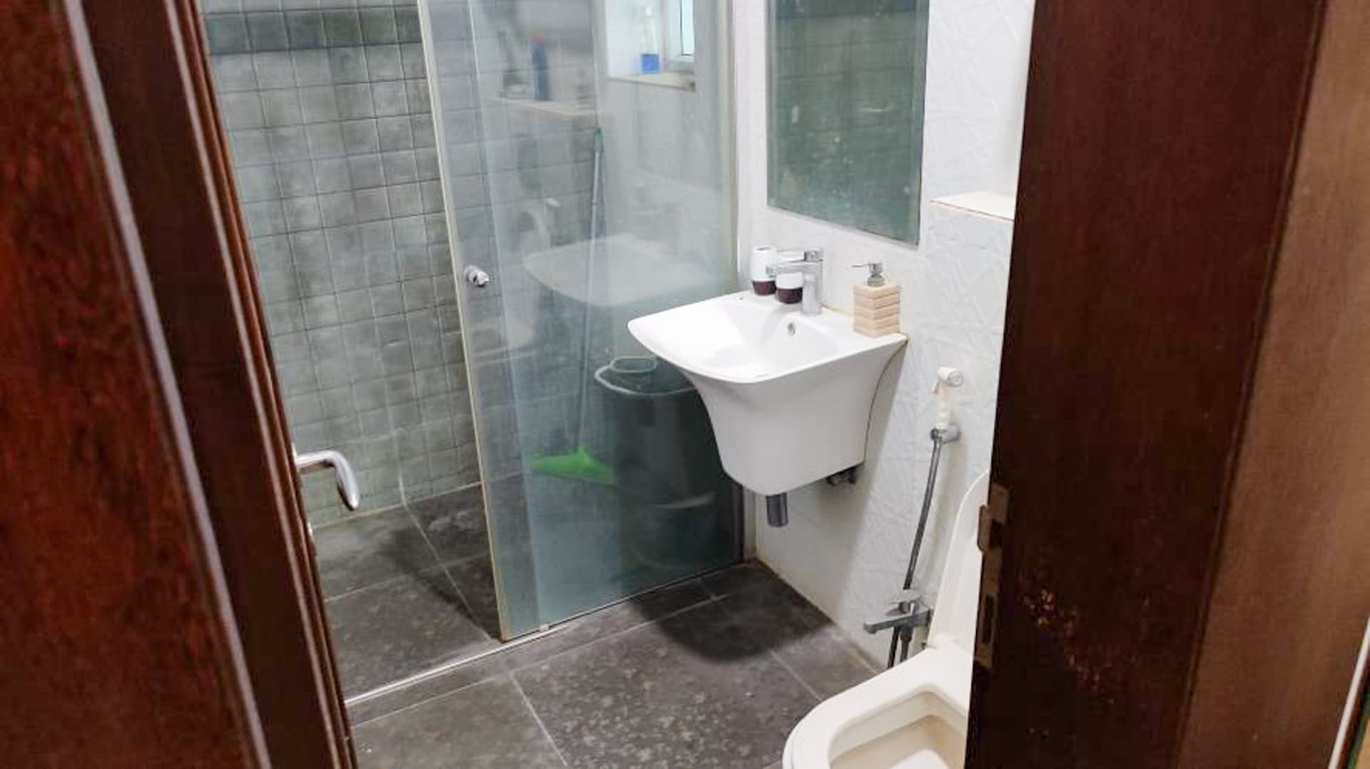 Property Photos 14