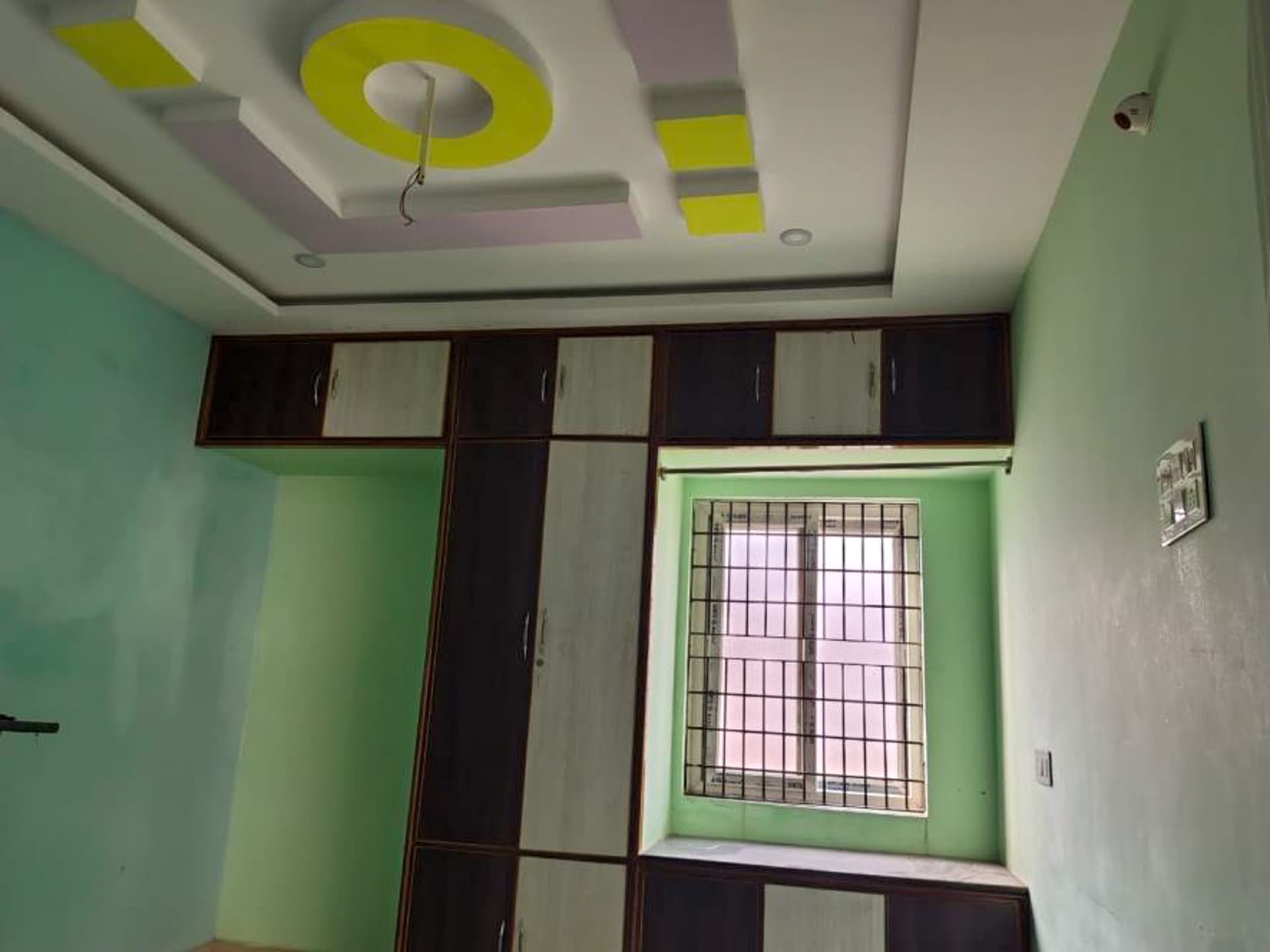 Property Photos 7