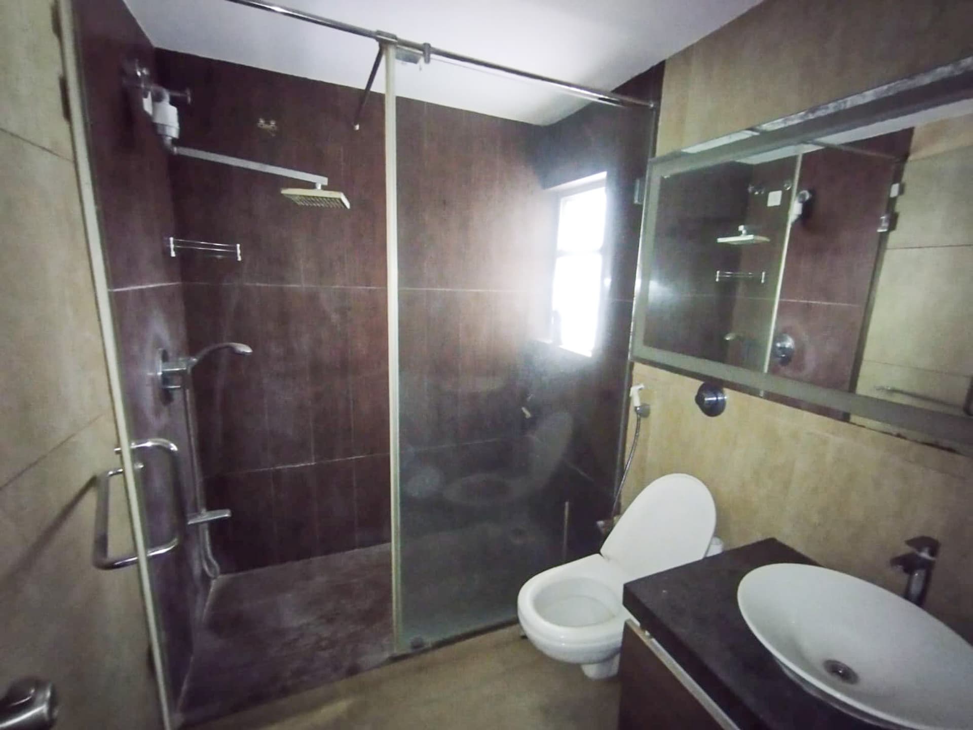 Property Photos 8