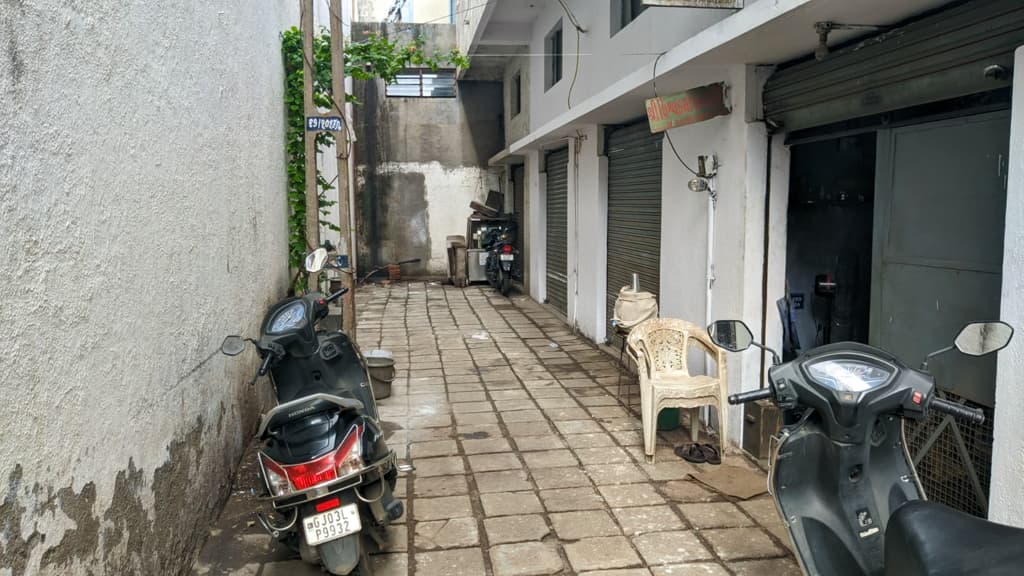 Property Photos 26