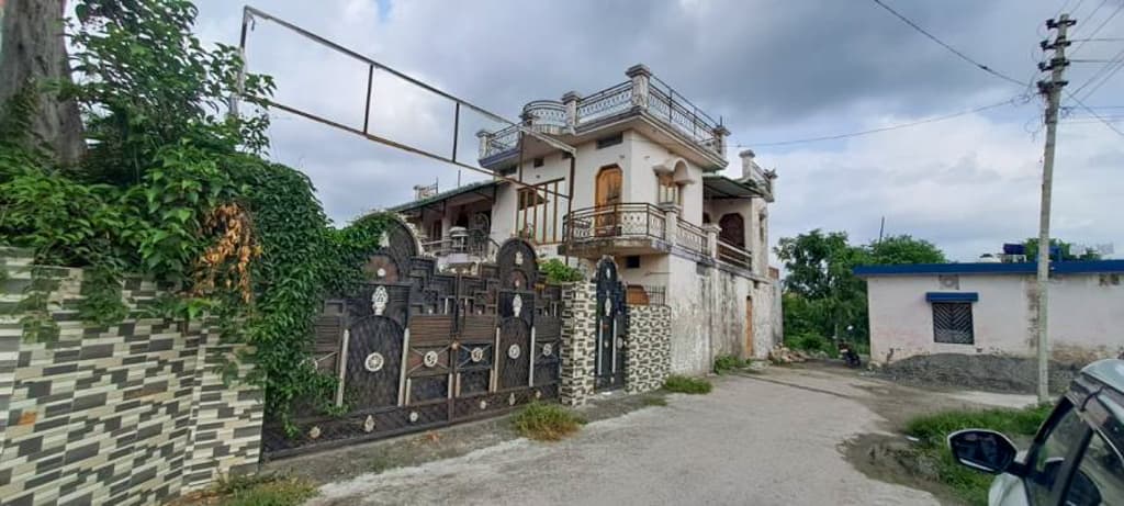 Property Photos 9