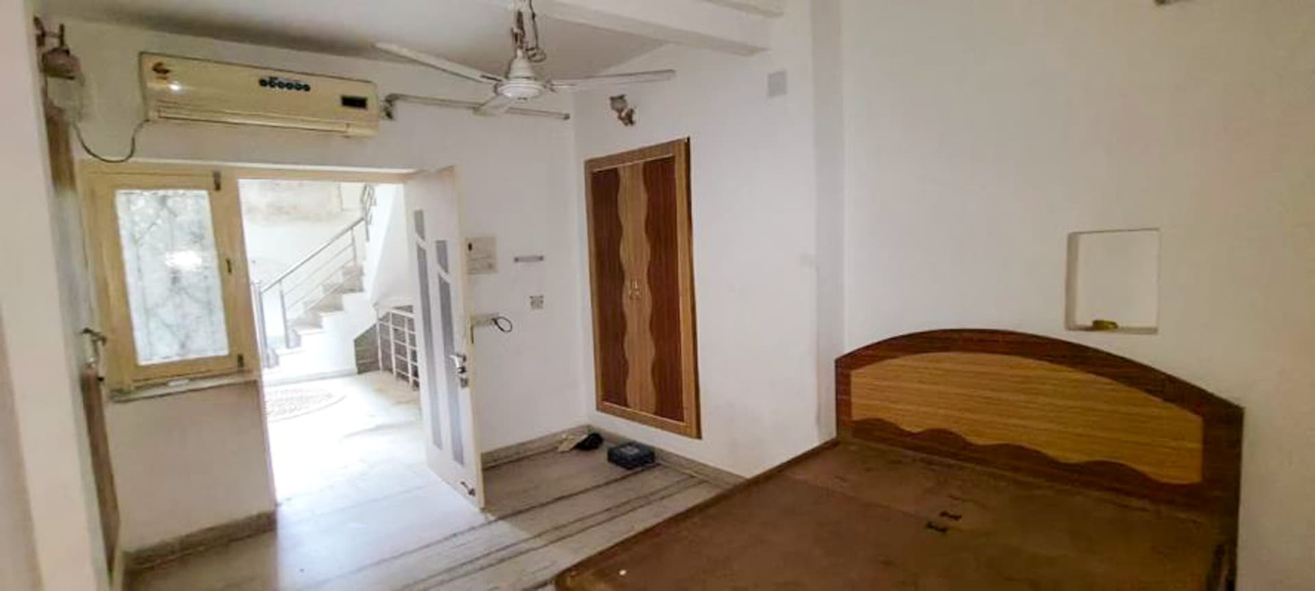 Property Photos 9