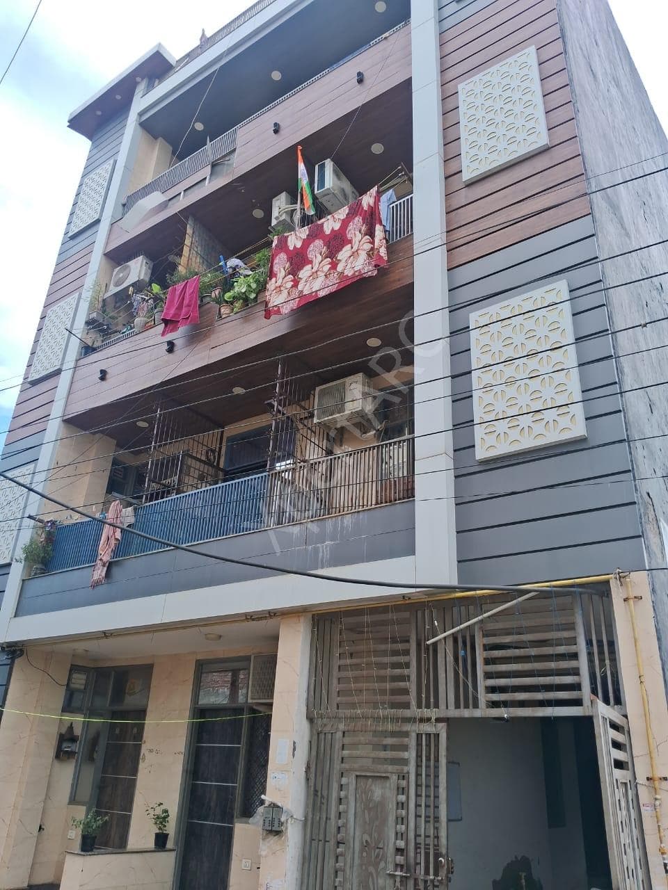Property Photos 17