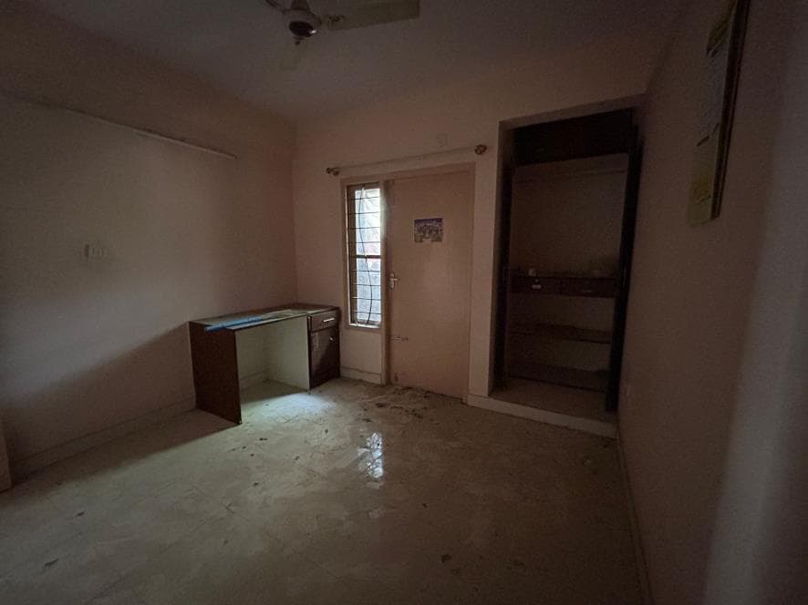 Property Photos 7