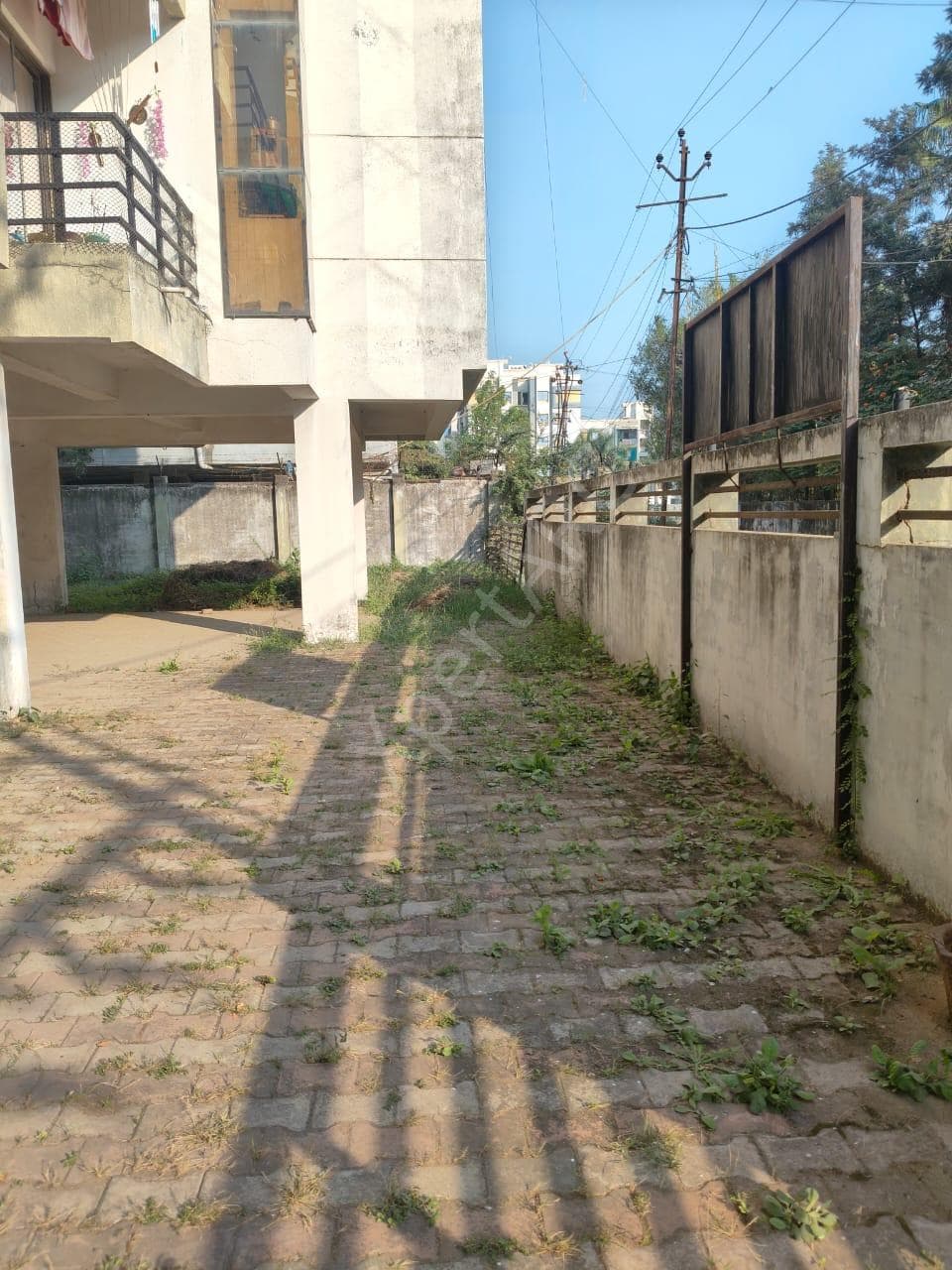 Property Photos 6