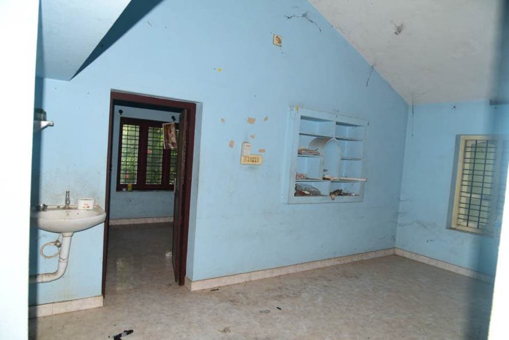 Property Photos 14