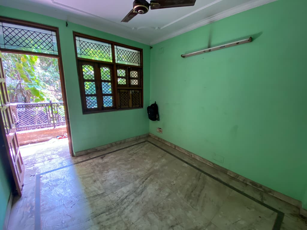 Property Photos 23