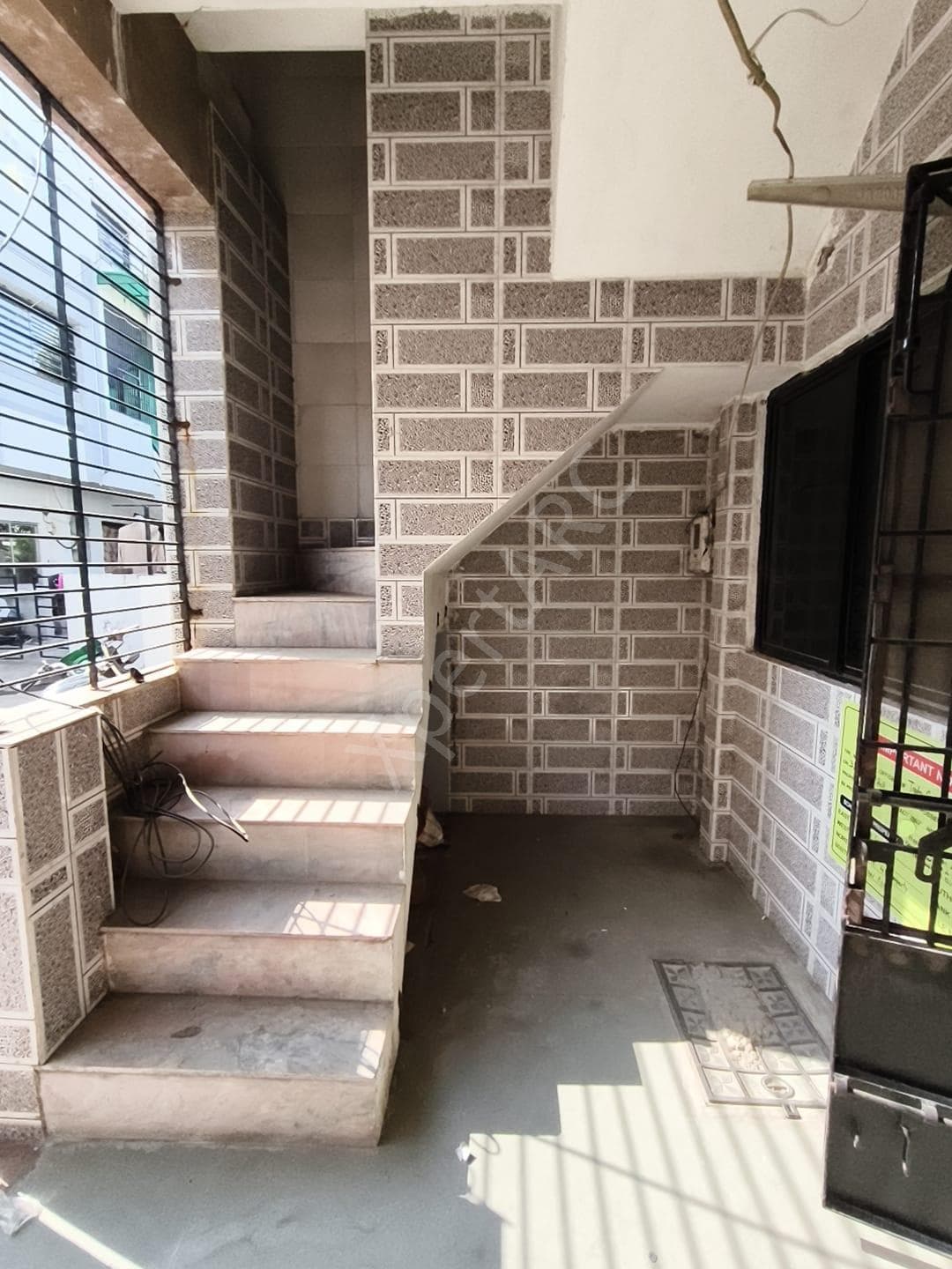 Property Photos 6