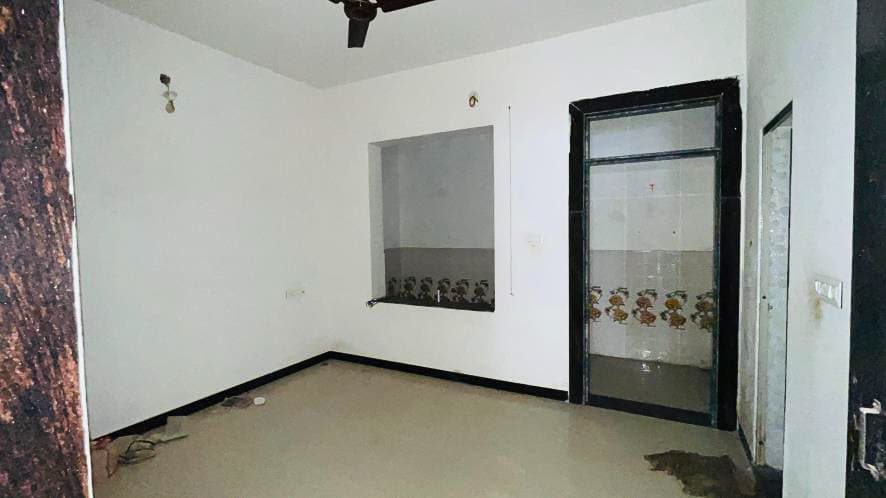 Property Photos 16