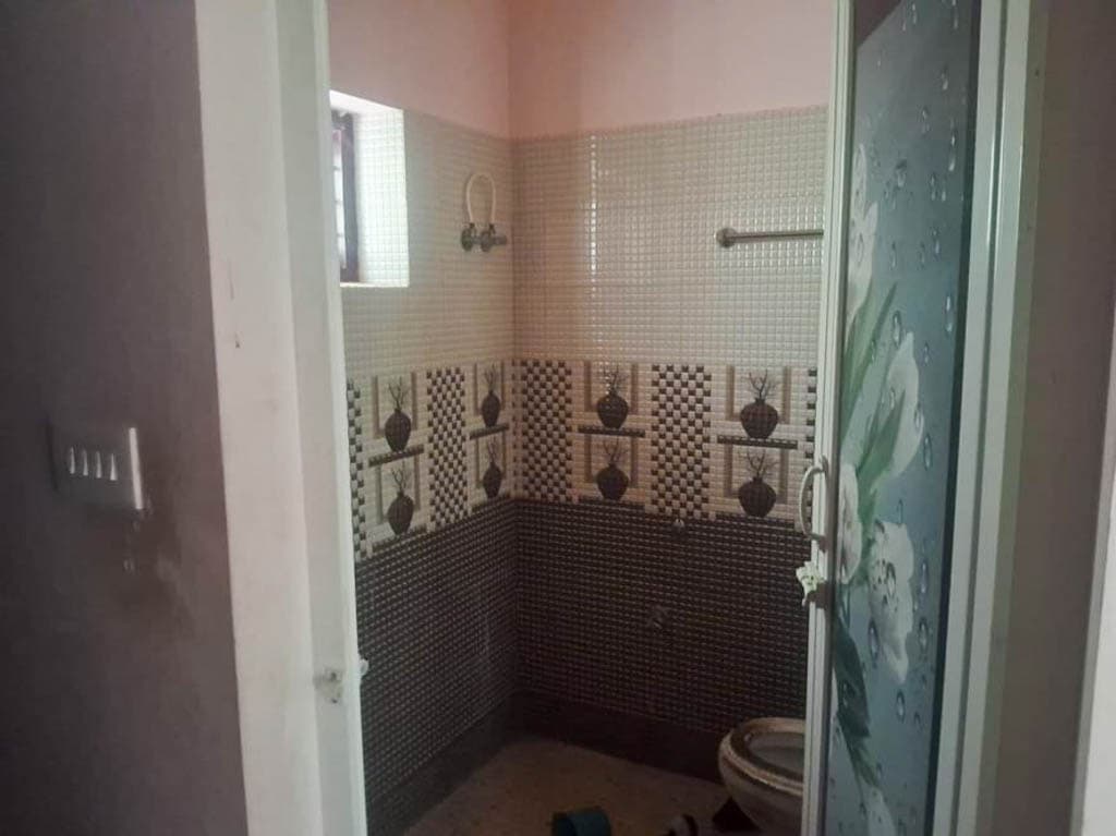 Property Photos 11