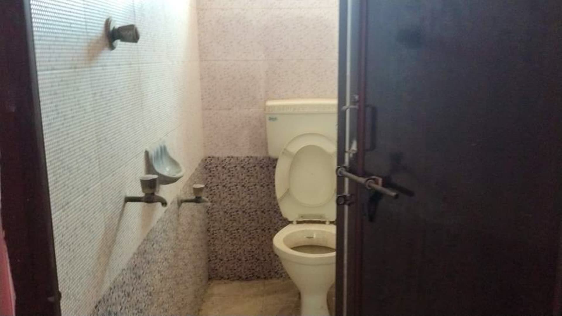 Property Photos 14