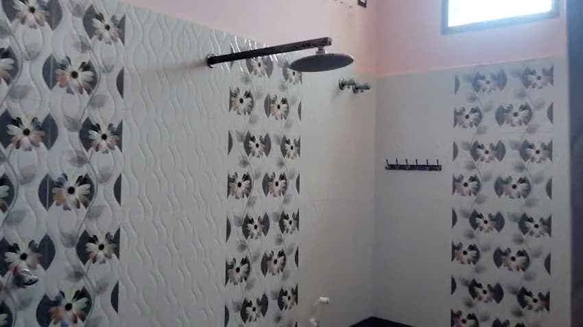 Property Photos 7
