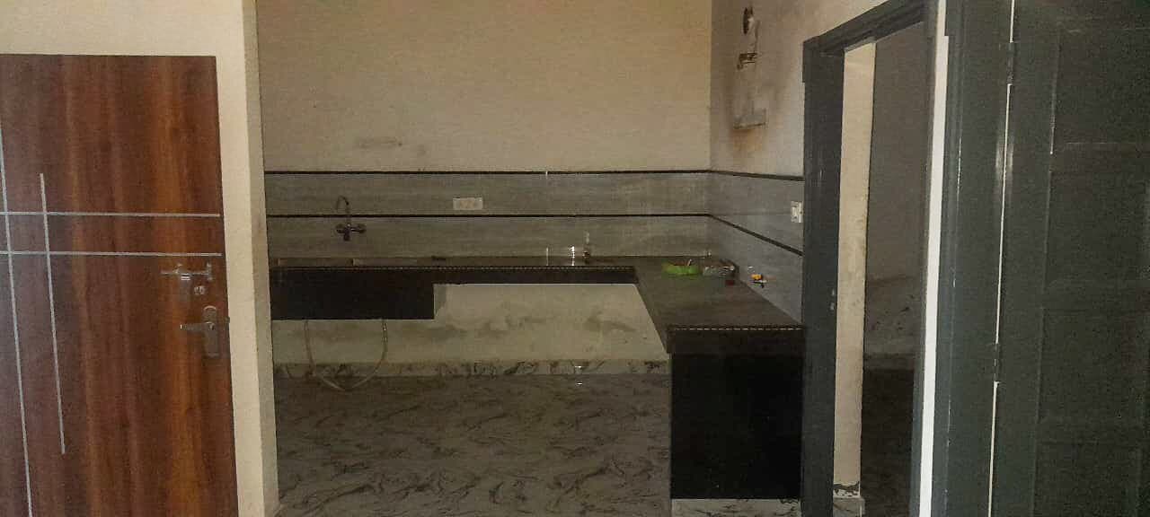 Property Photos 8