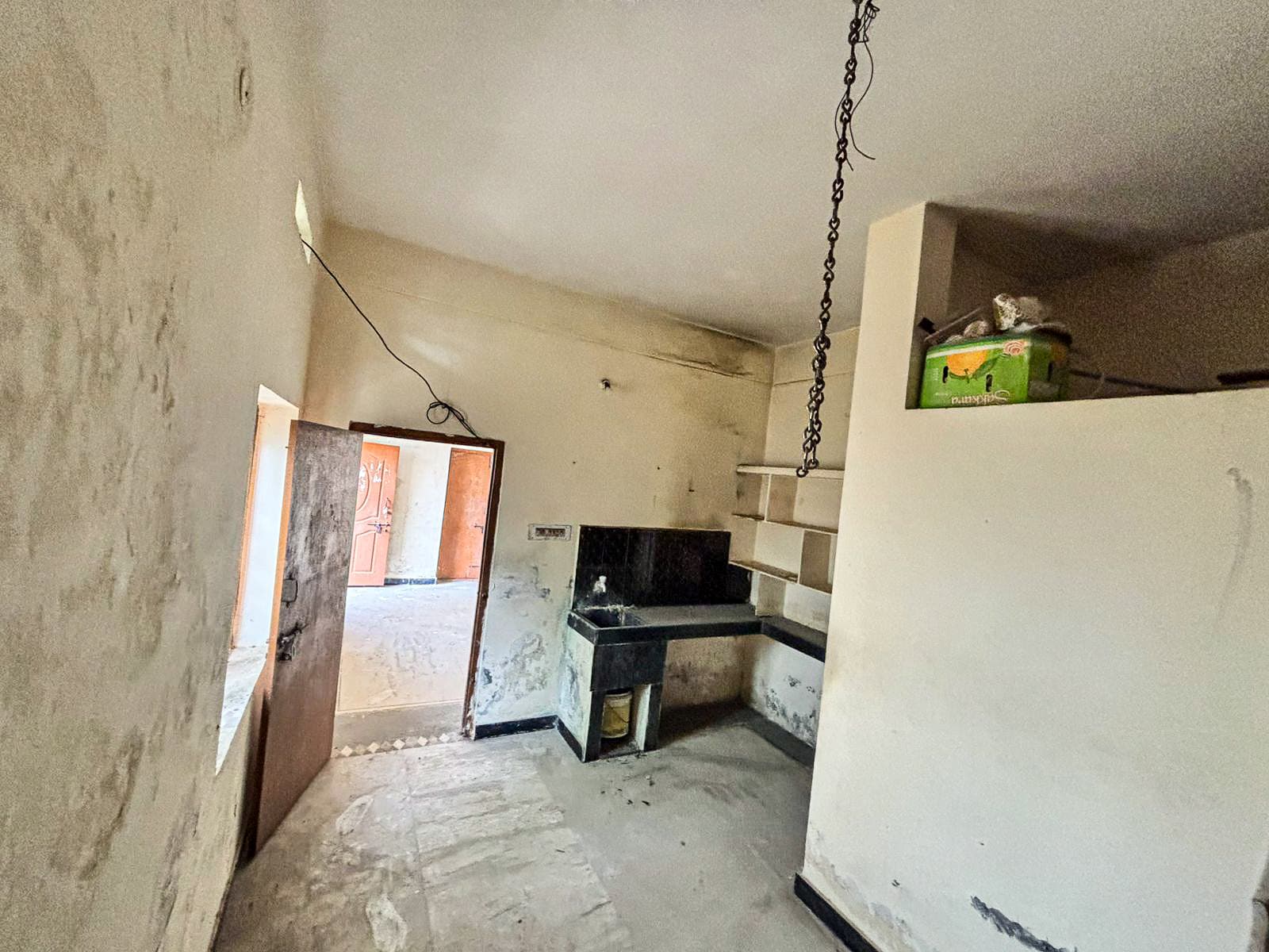 Property Photos 8