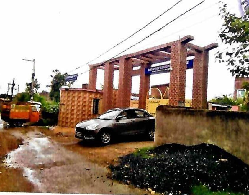 Property Photos 1