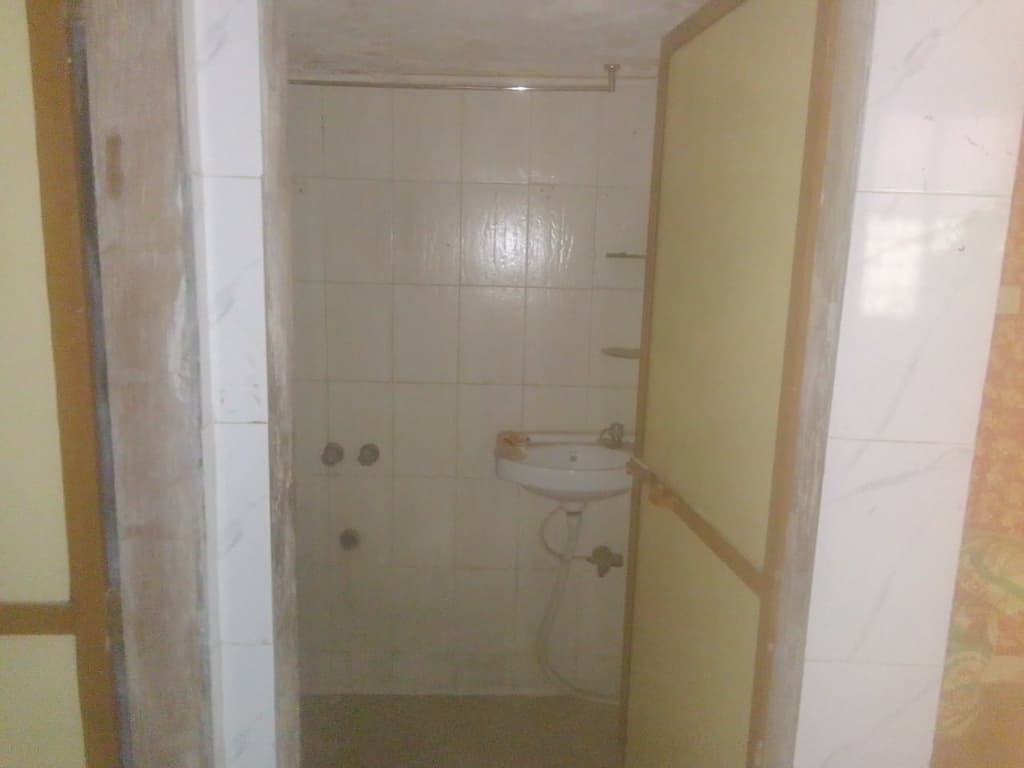 Property Photos 9