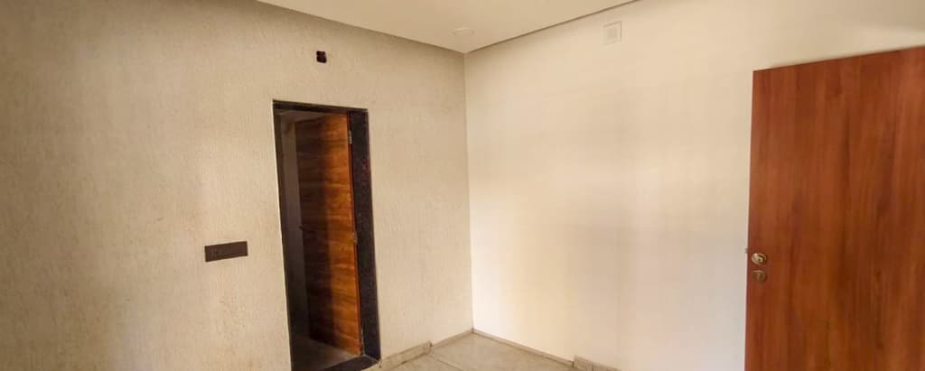 Property Photos 6
