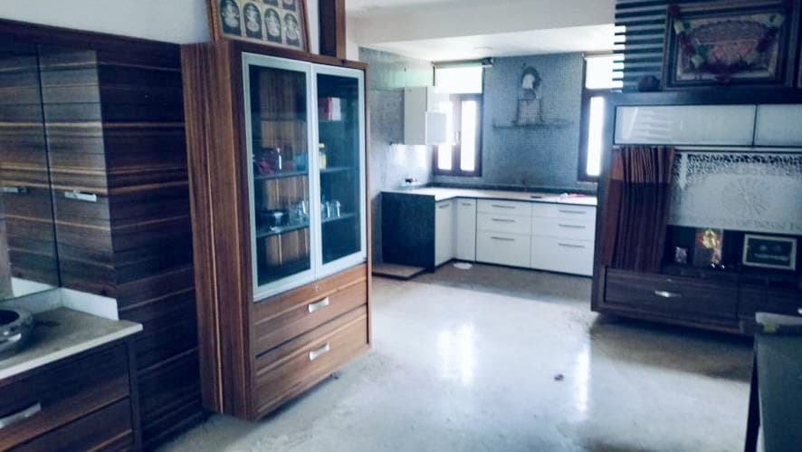 Property Photos 12
