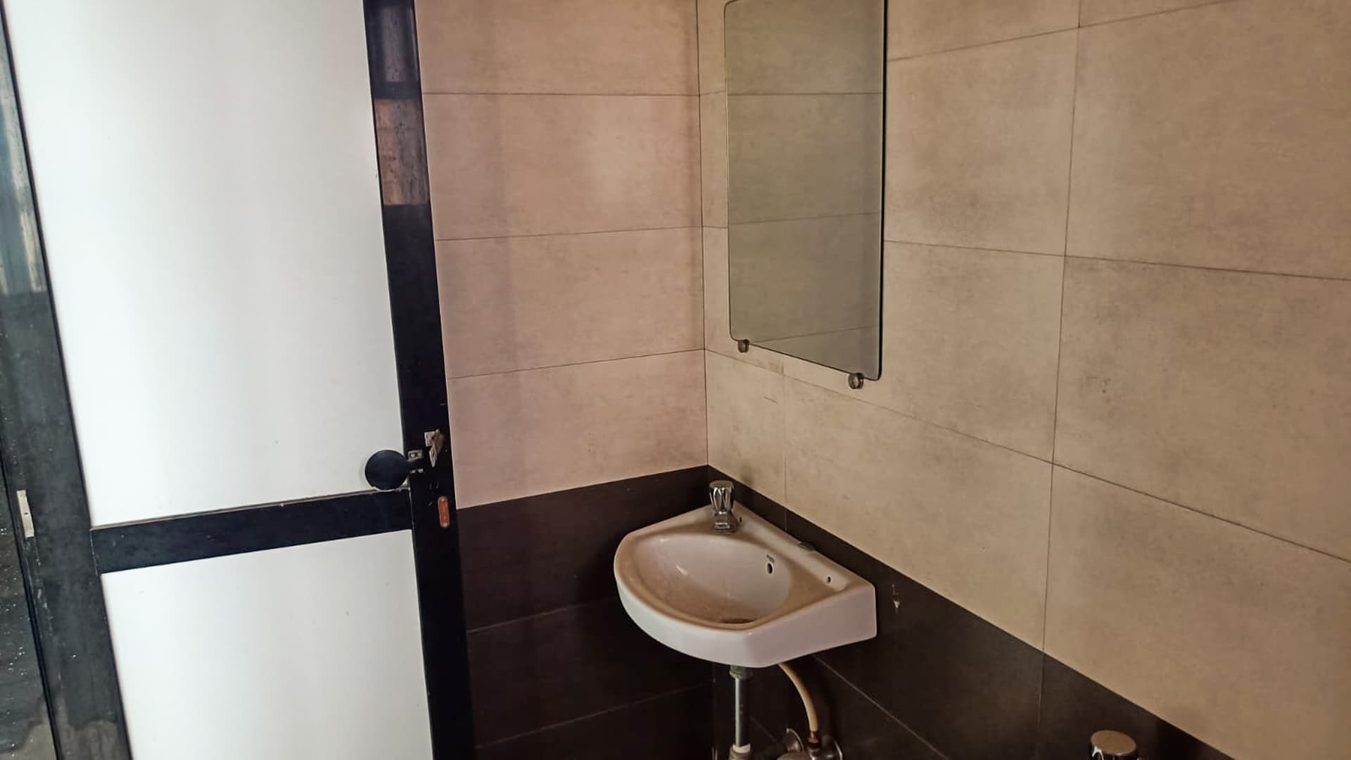 Property Photos 5