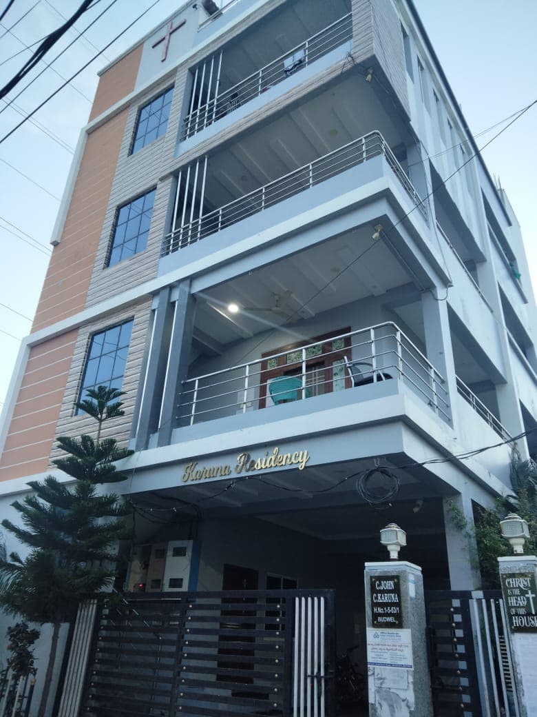 Property Photos 1
