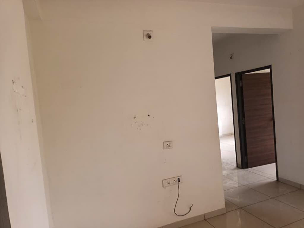 Property Photos 6