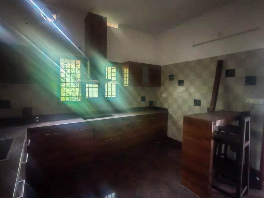 Property Photos 9
