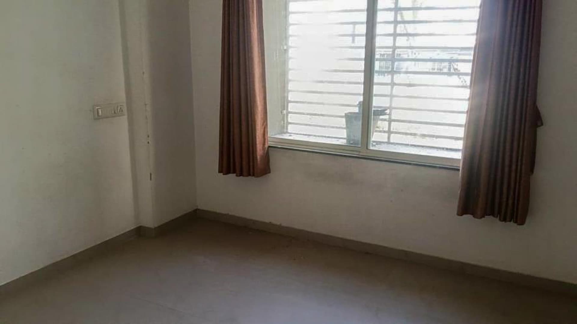 Property Photos 25