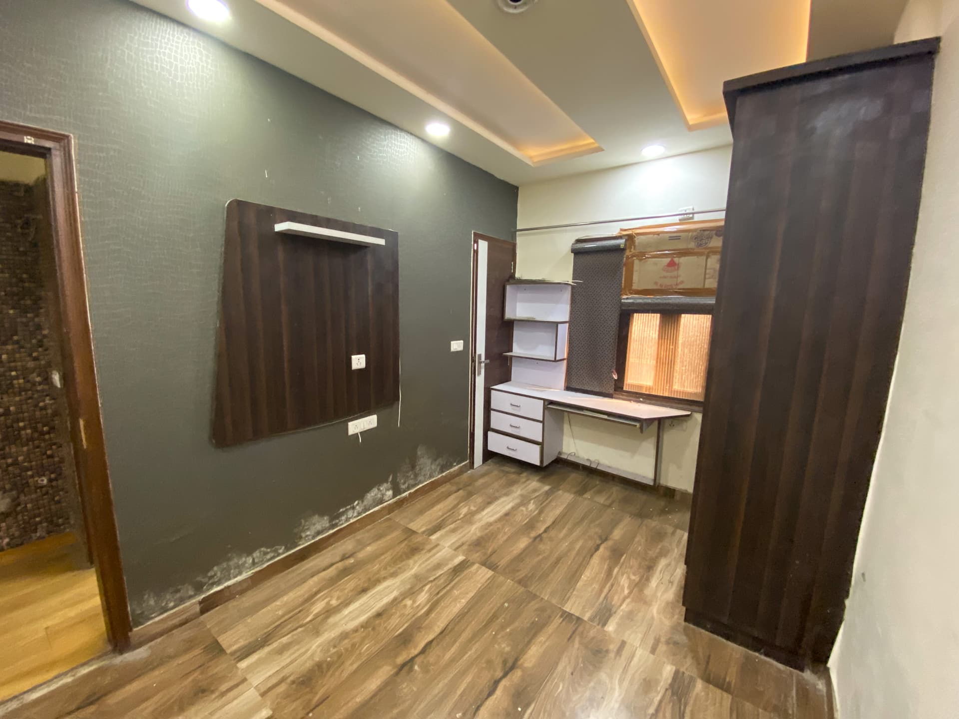 Property Photos 8