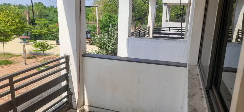 Property Photos 18