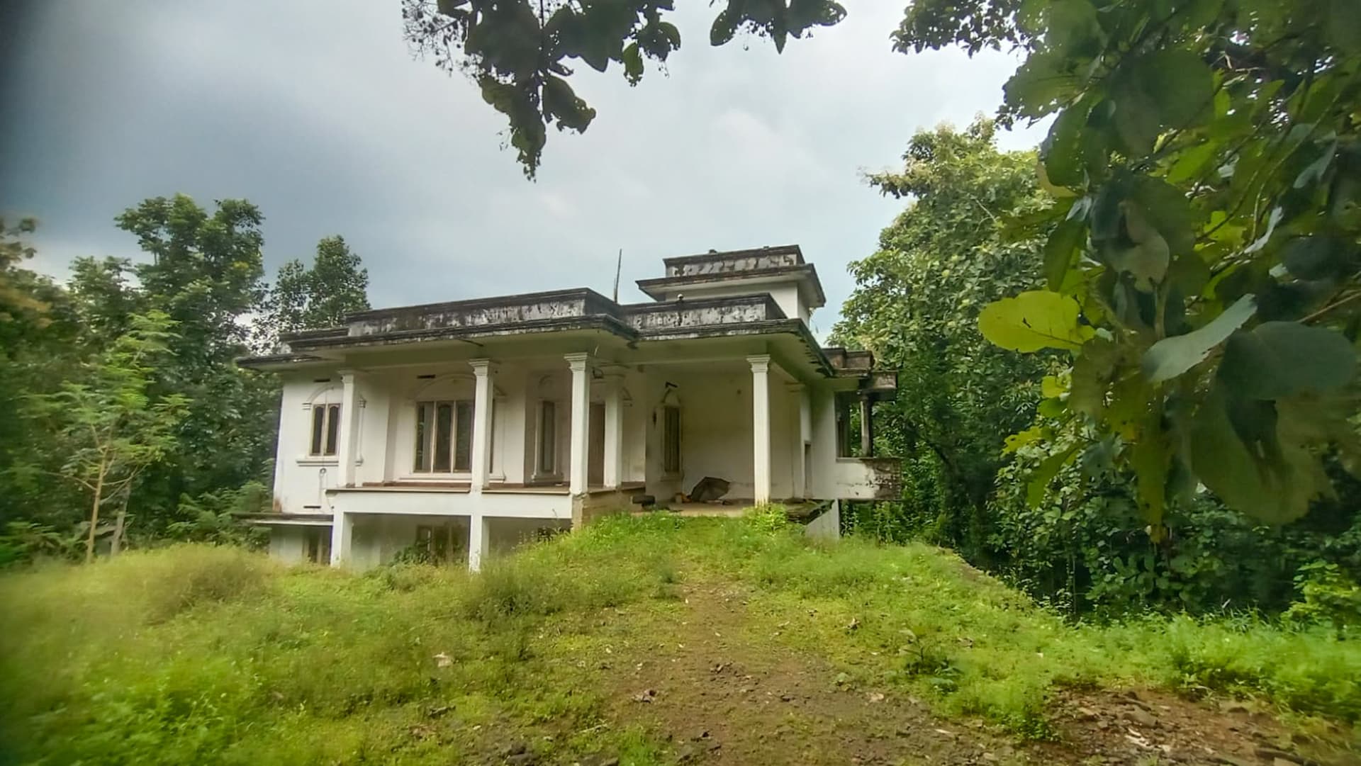 Property Photos 9