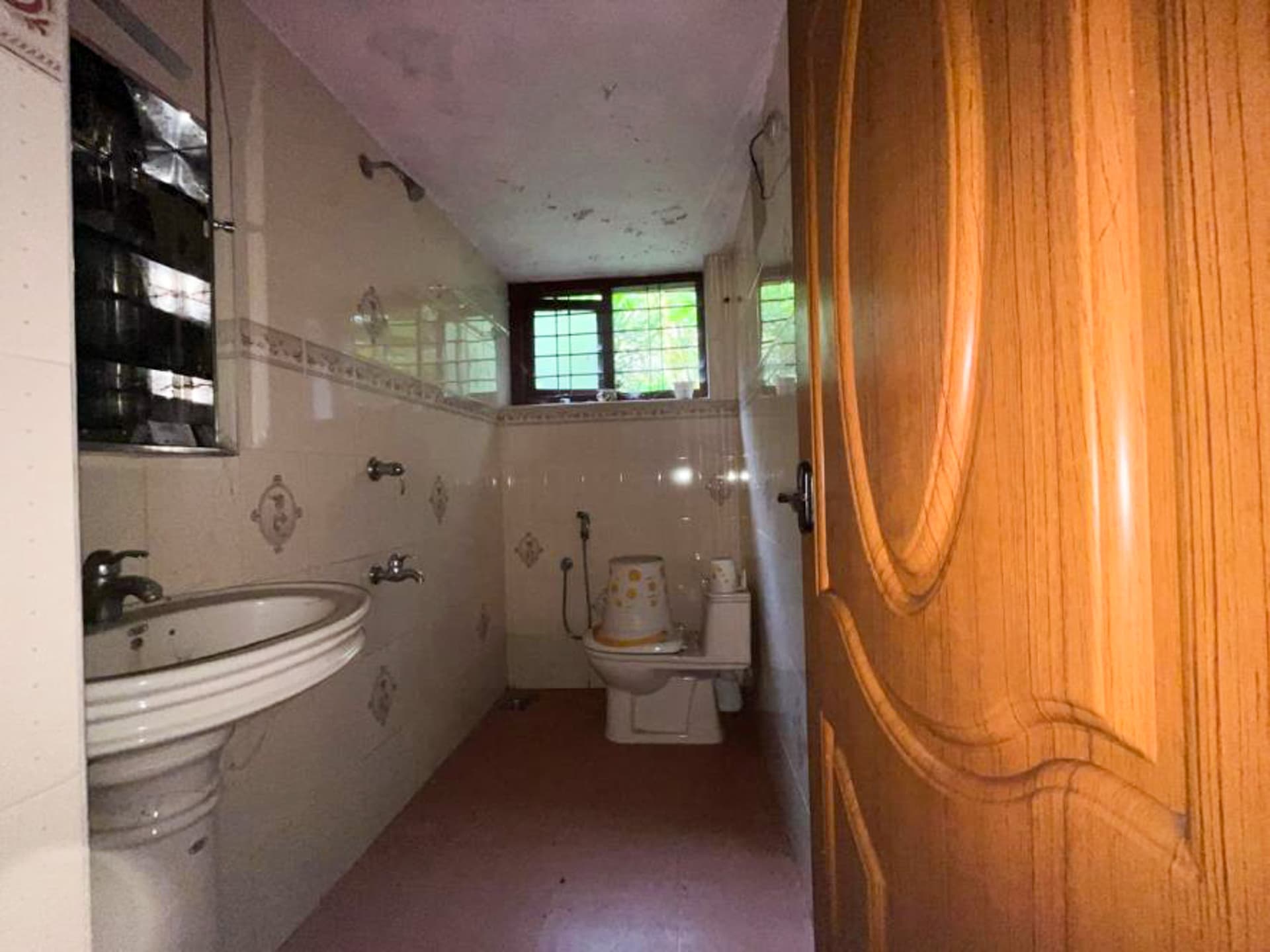 Property Photos 5