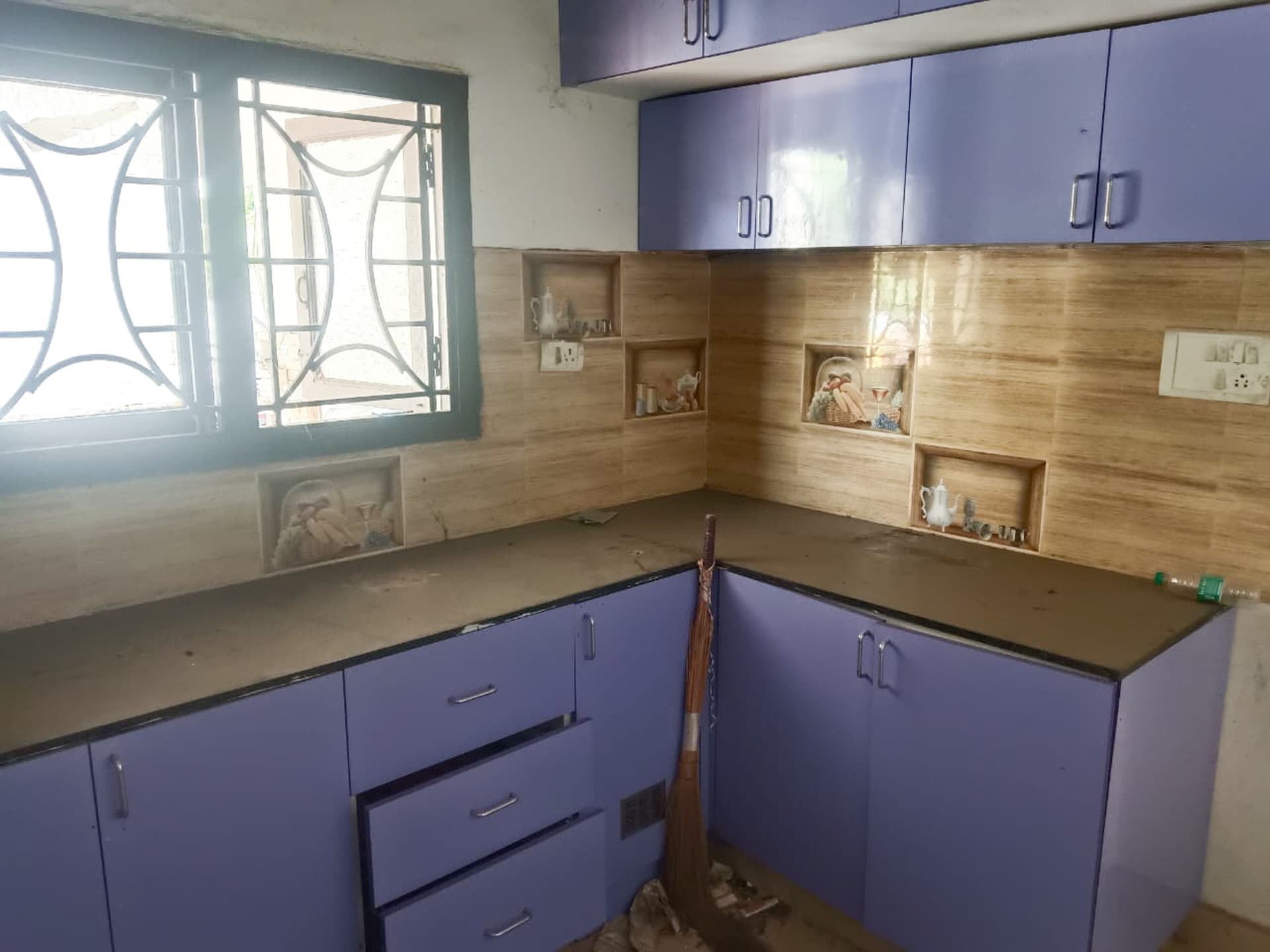 Property Photos 7