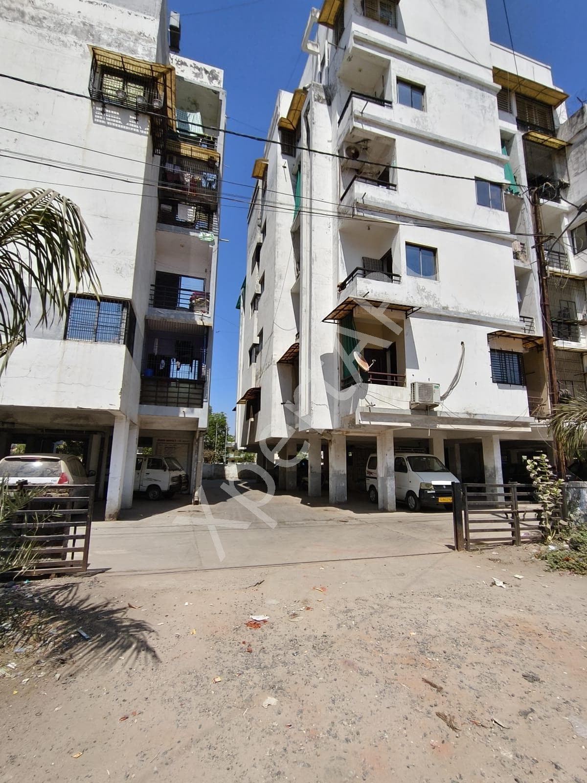 Property Photos 6