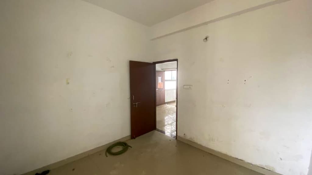 Property Photos 6