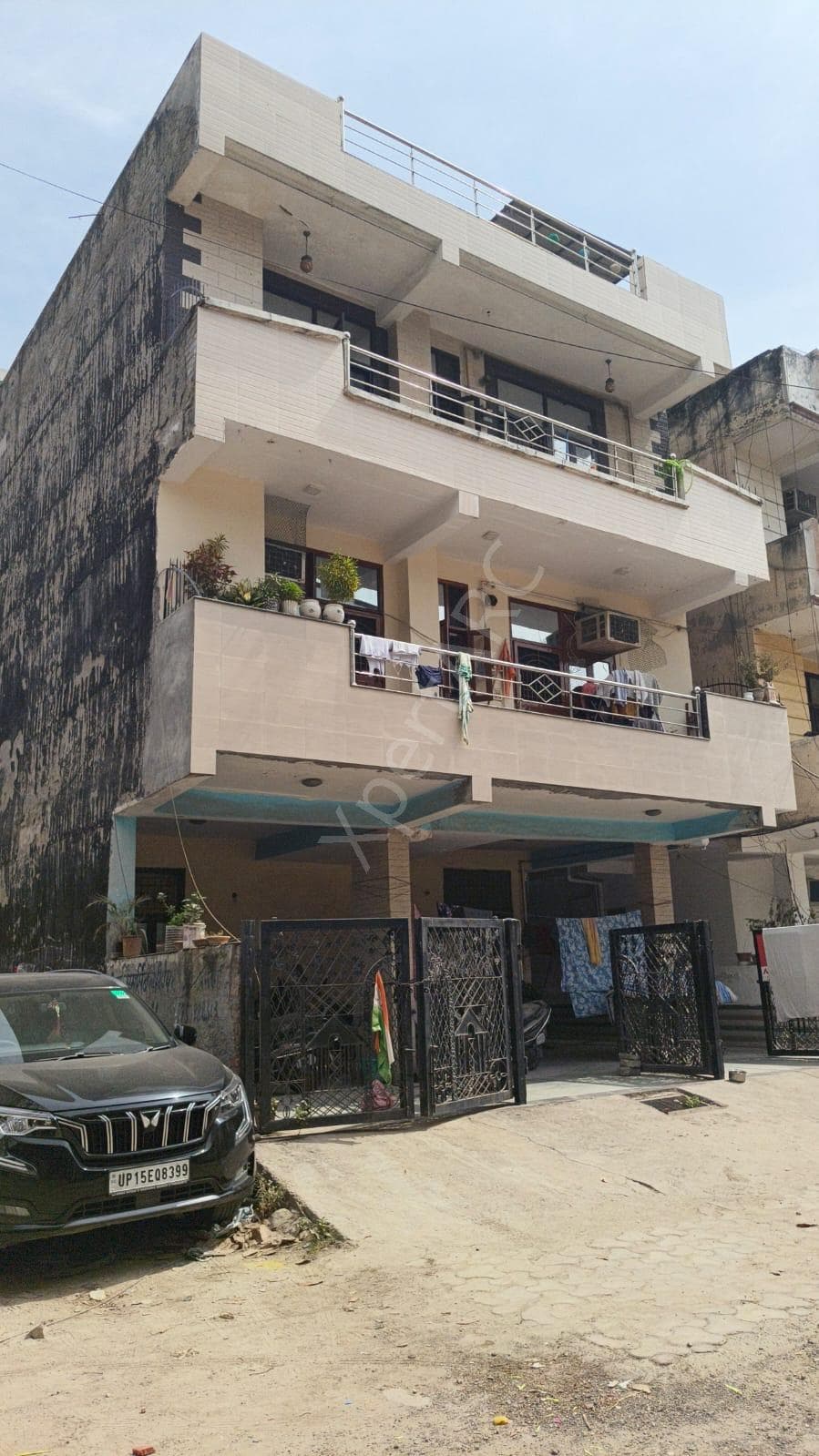 Property Photos 6