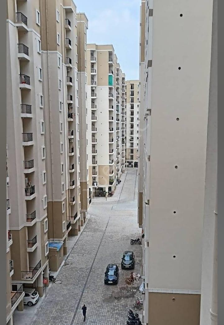 Property Photos 6