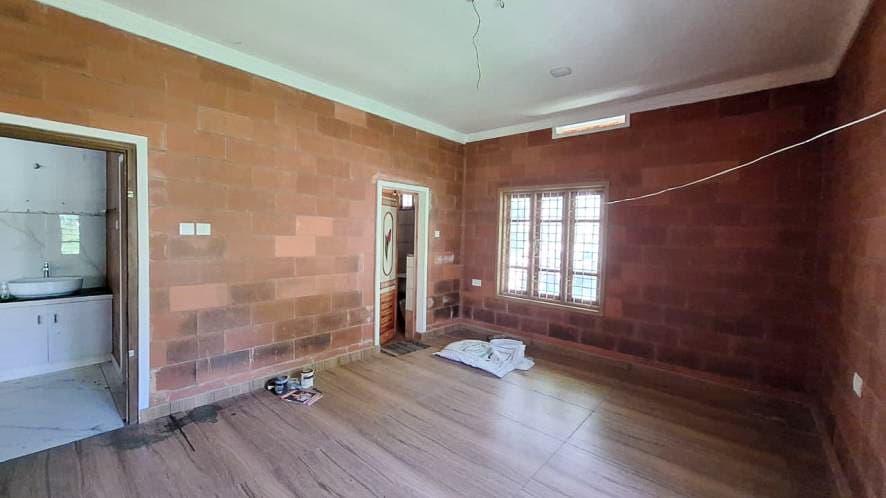 Property Photos 13