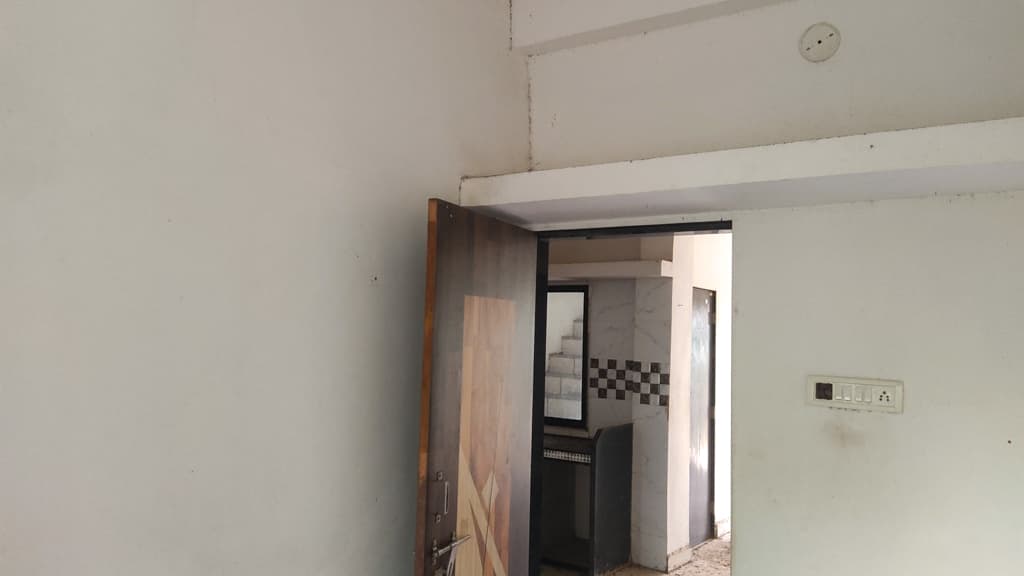 Property Photos 5