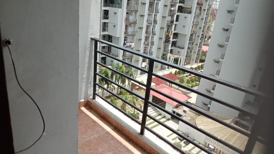 Property Photos 9