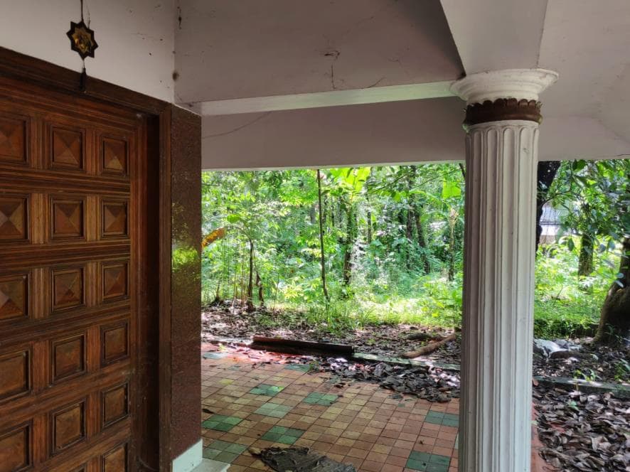 Property Photos 9