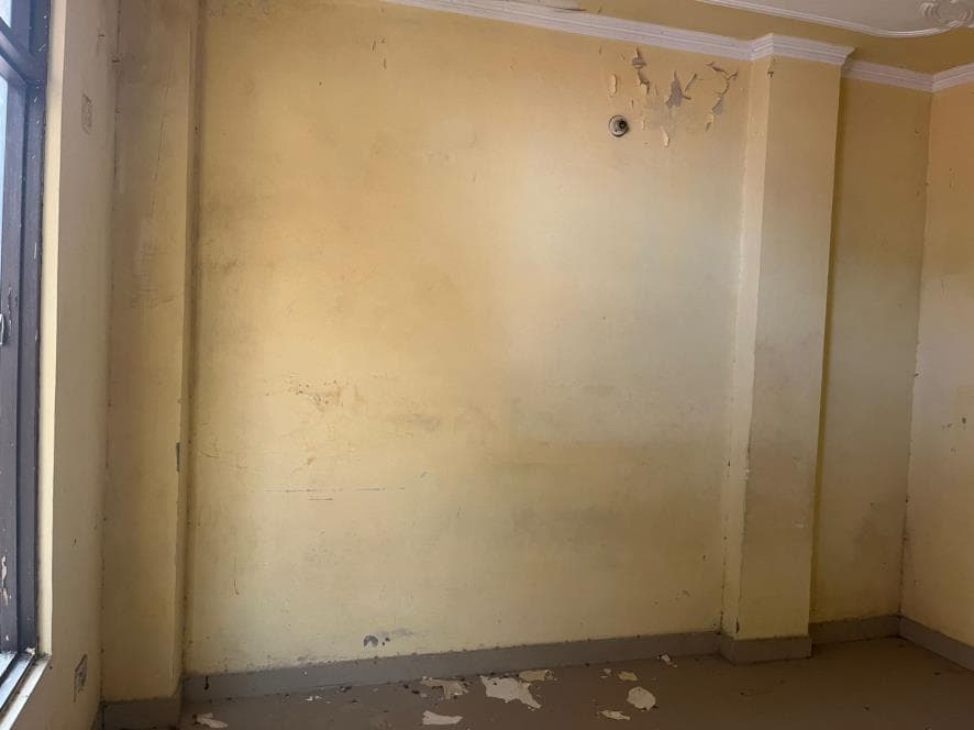 Property Photos 8