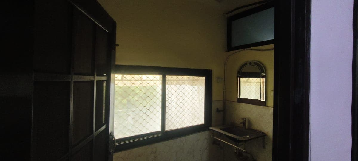Property Photos 22