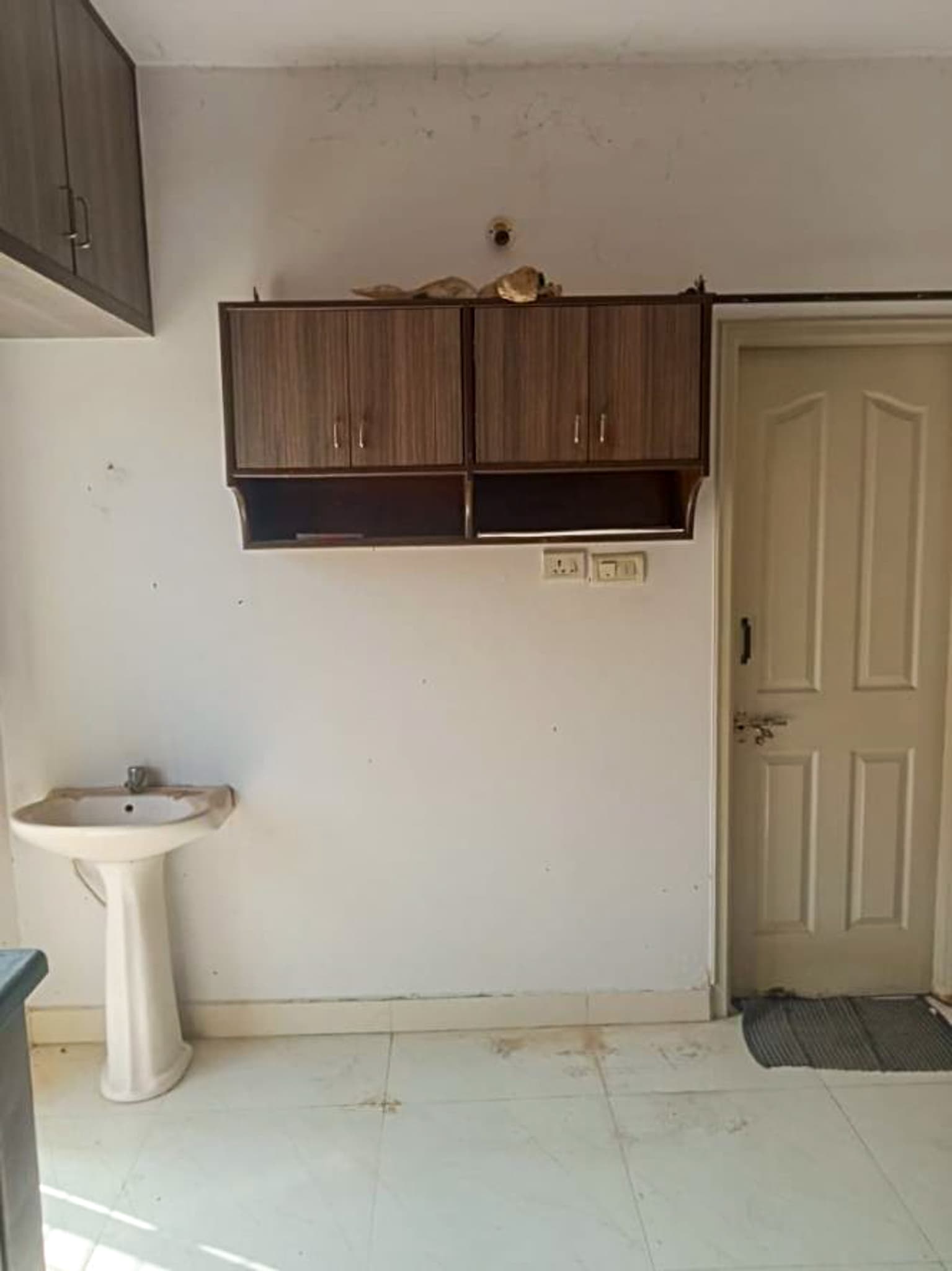 Property Photos 8