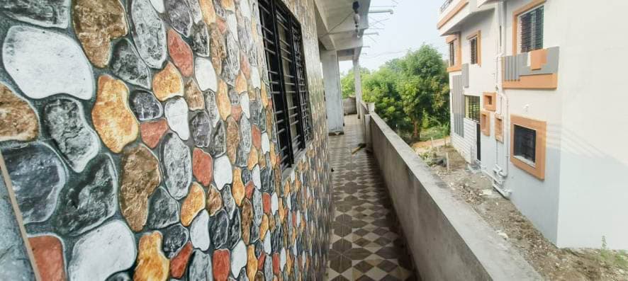 Property Photos 23