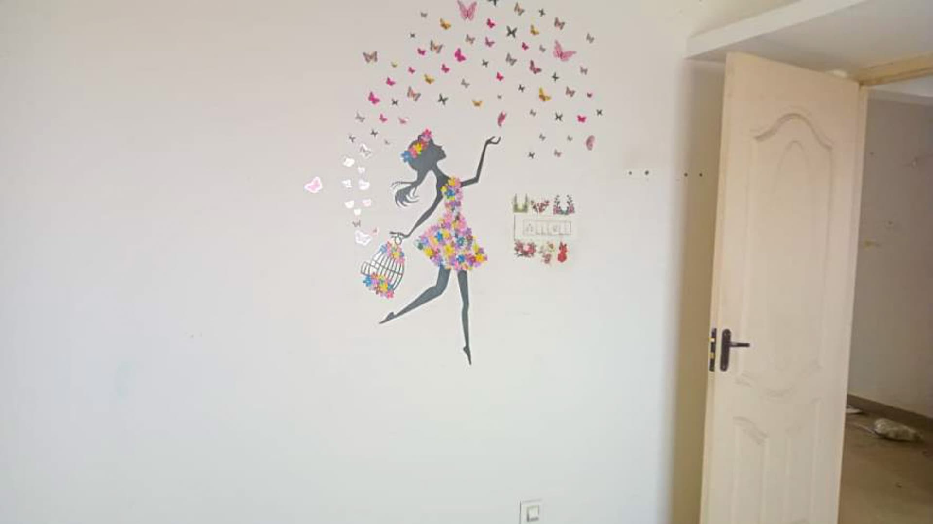 Property Photos 18