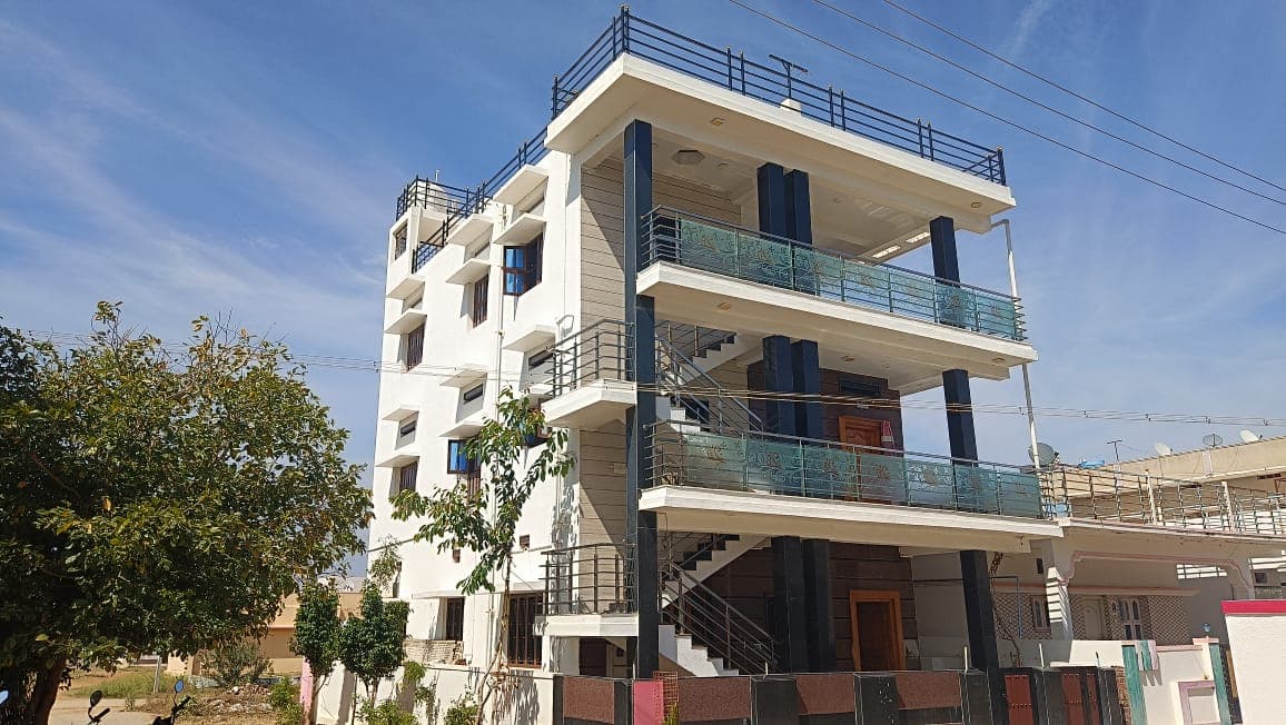 Property Photos 1