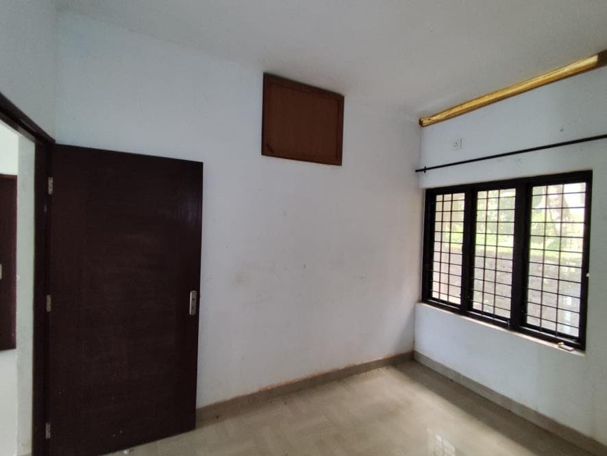 Property Photos 9