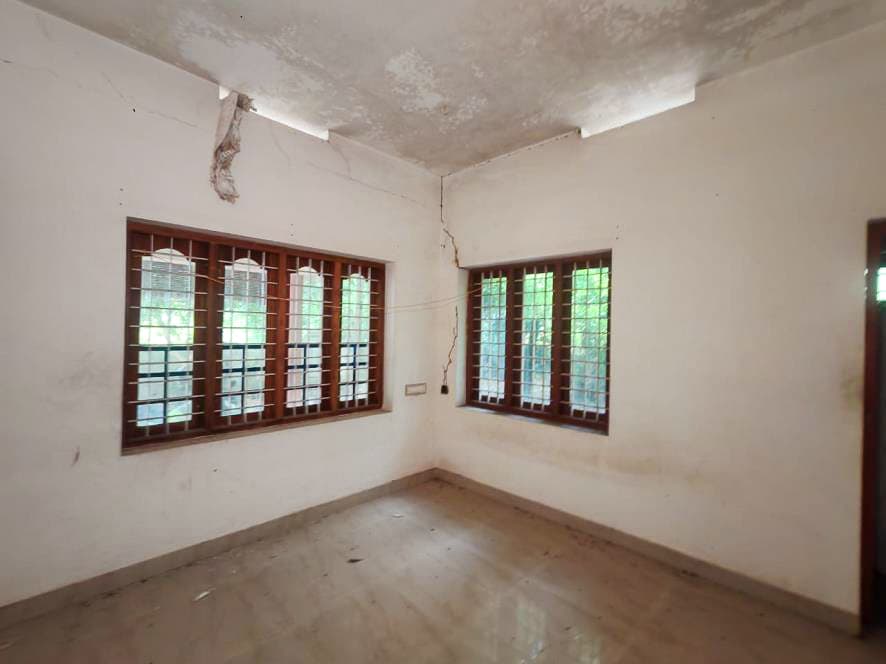 Property Photos 8